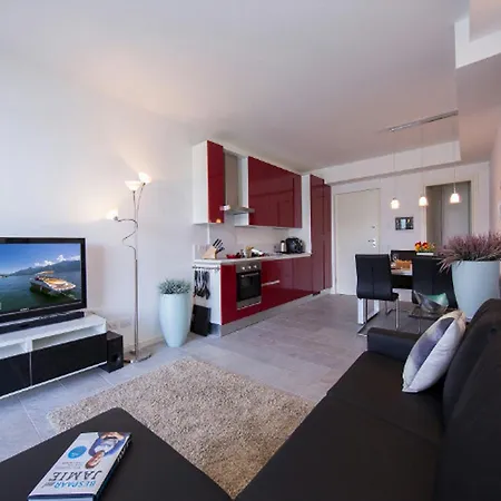 Casa Laura 3 * メナッジョ